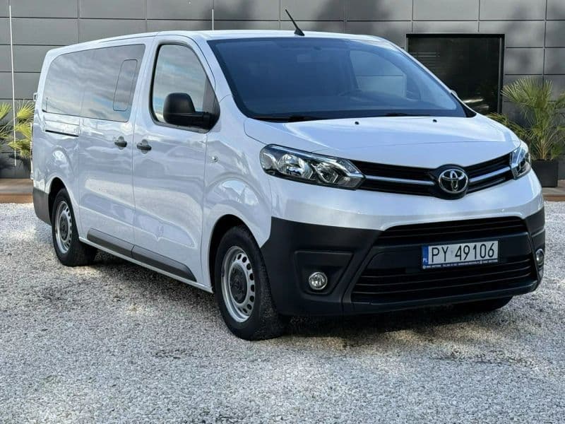 Toyota Proace Verso 2.0 D4-D Long Business — Kombi MPV, rocznik 2023